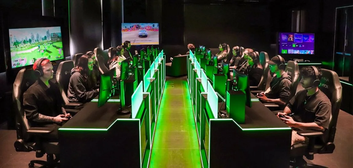 Samsung Gaming Zone відкривається у лондонському магазині Microsoft з Xbox та включає зону турнірів