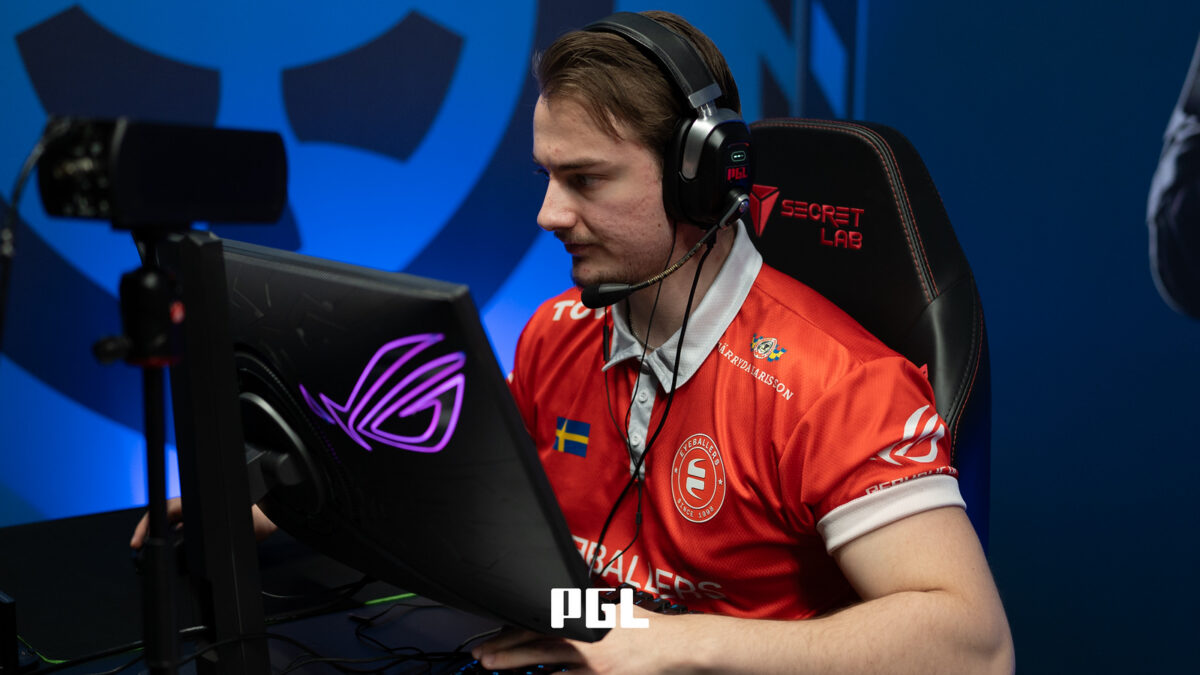 EYEBALLERS замінюють maxster на yxngstxr у матчі BLAST Bounty проти FaZe Clan