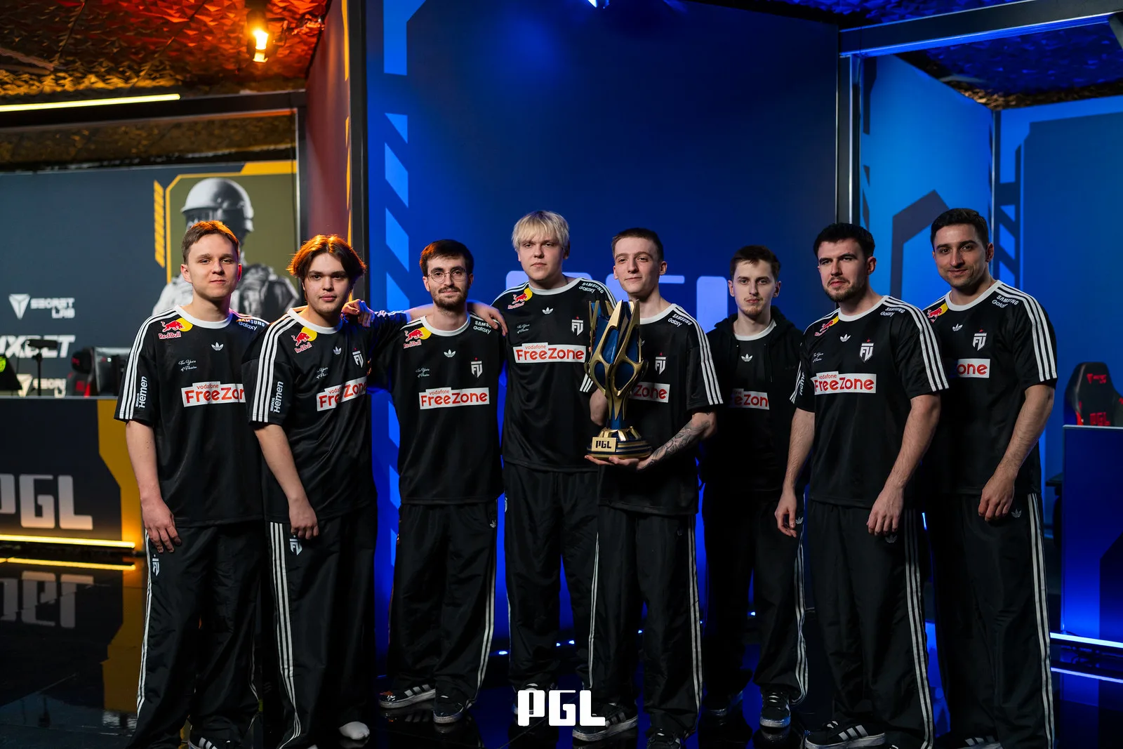 cmtry lauNX Krabeni PGL