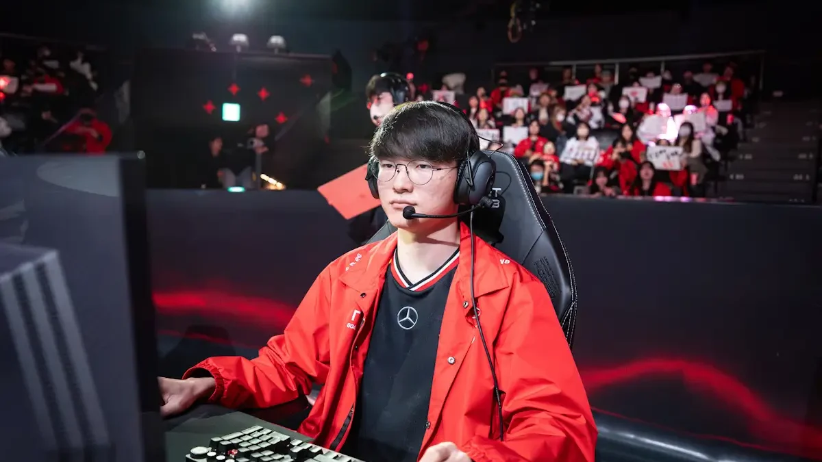 Faker став почесним поліцейським Південної Кореї для боротьби з онлайн-азартними грами