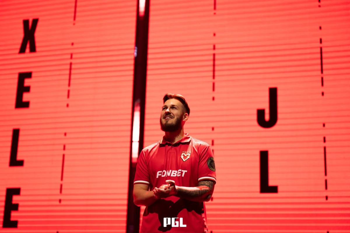 jL PGL
