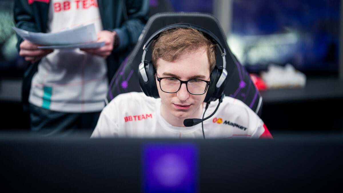 Save- shifts to midlane in BetBoom Team as gpk~ takes break