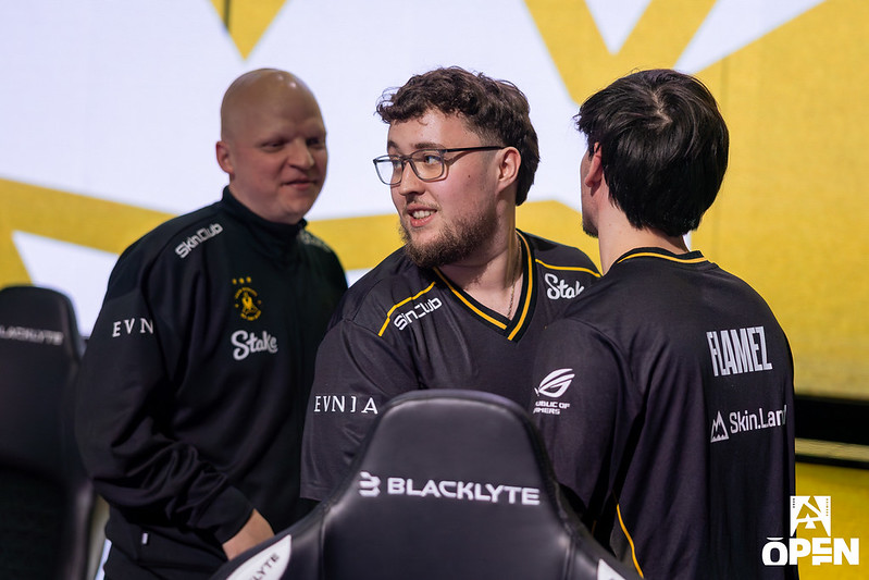 ZywOo BLAST