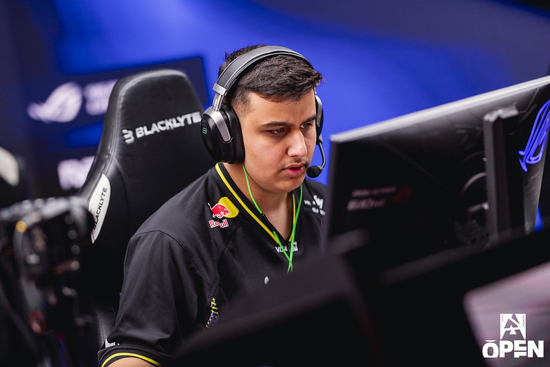 makazze ледь не пропустив Cologne Major через проблеми з візою