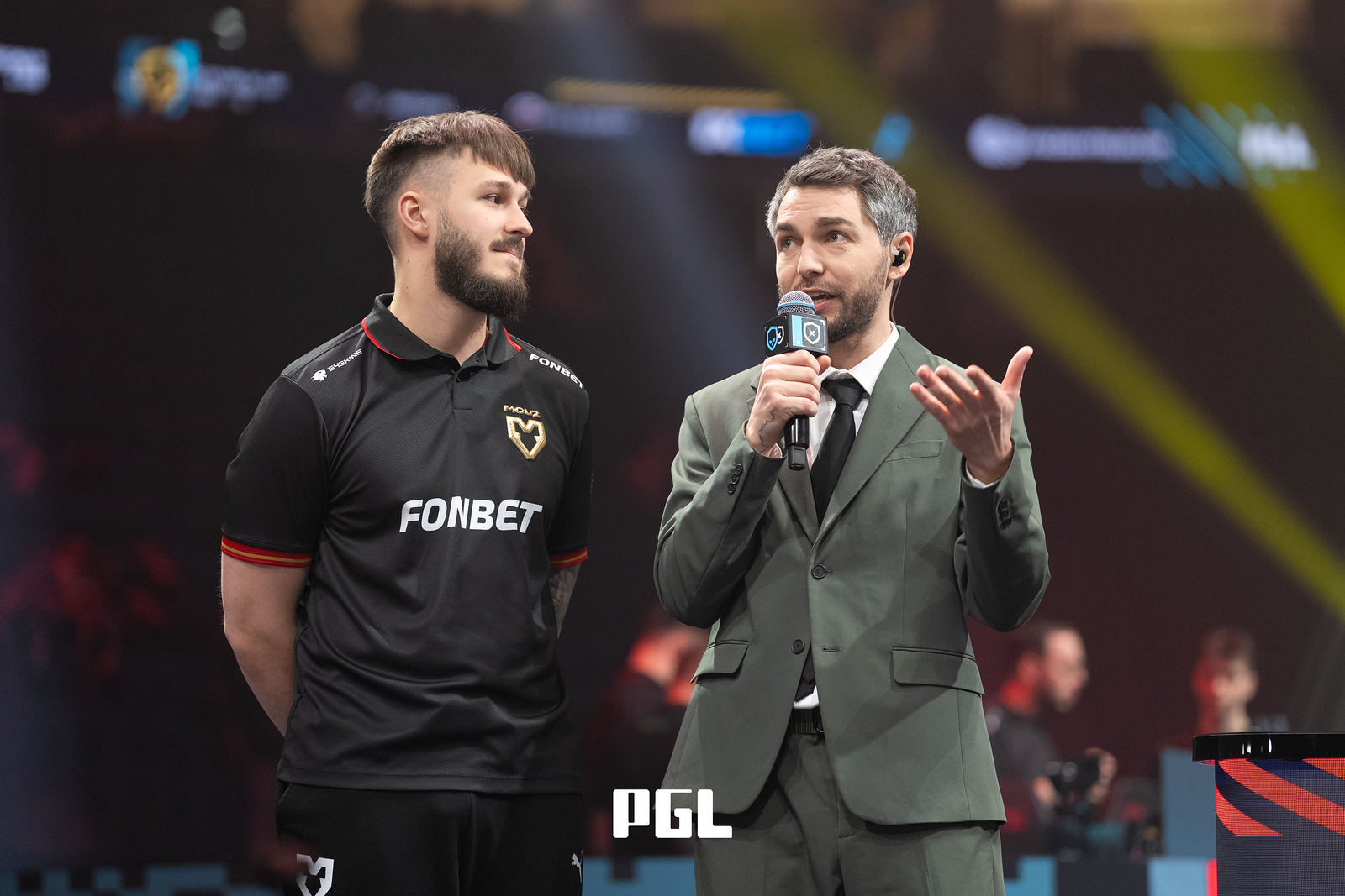 jL PGL