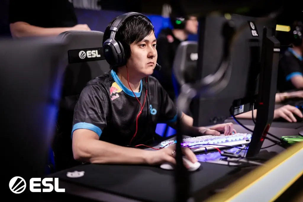 Hobbit at IEM Katowice 2024