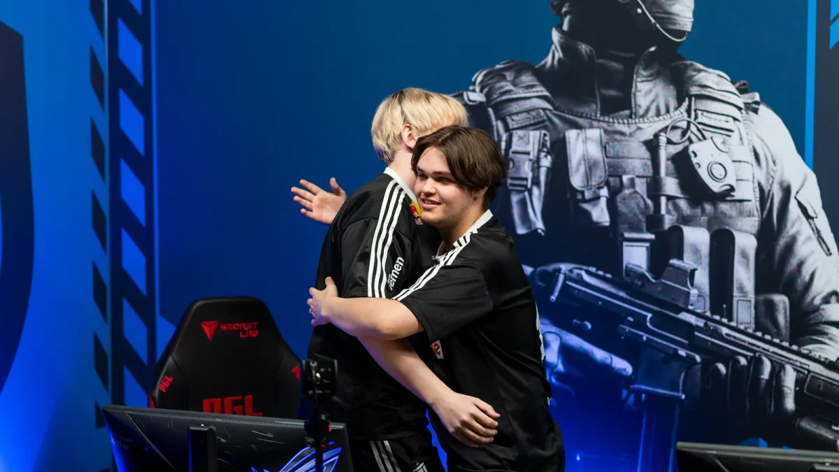 Astralis підписали cmtry і siuhy та вперше зібрали мікс-склад