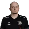 Дєніс “xdENiSZERA” Склєнін