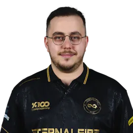 Емрекан “EMSTAR” Каліскан