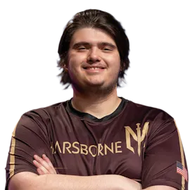 Адам “Grizz” Голден