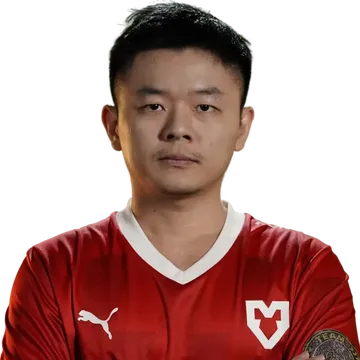 Є “MidOne” Найчжен